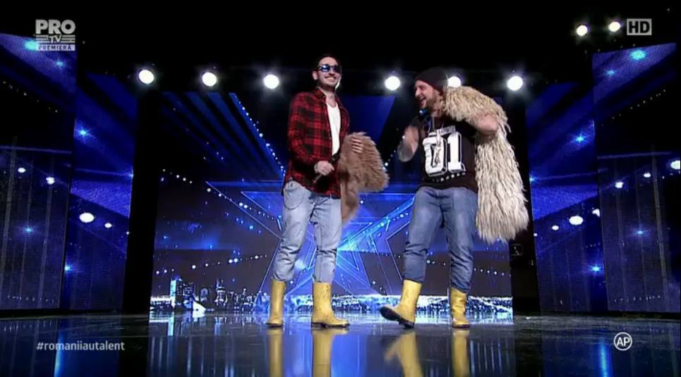 Cei doi ciobani moderni au falsat e zor