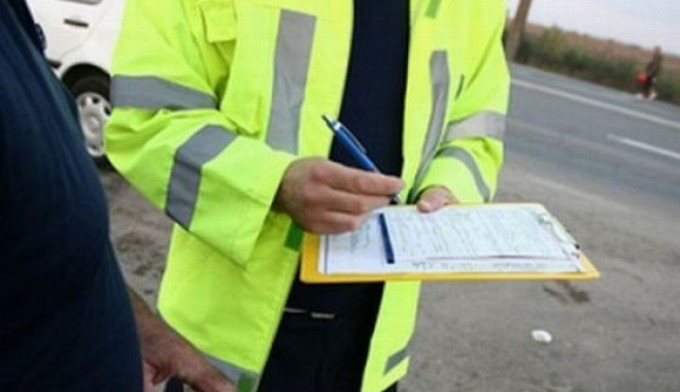 Cameramanul amator filma procesele verbale si feţele şoferilor