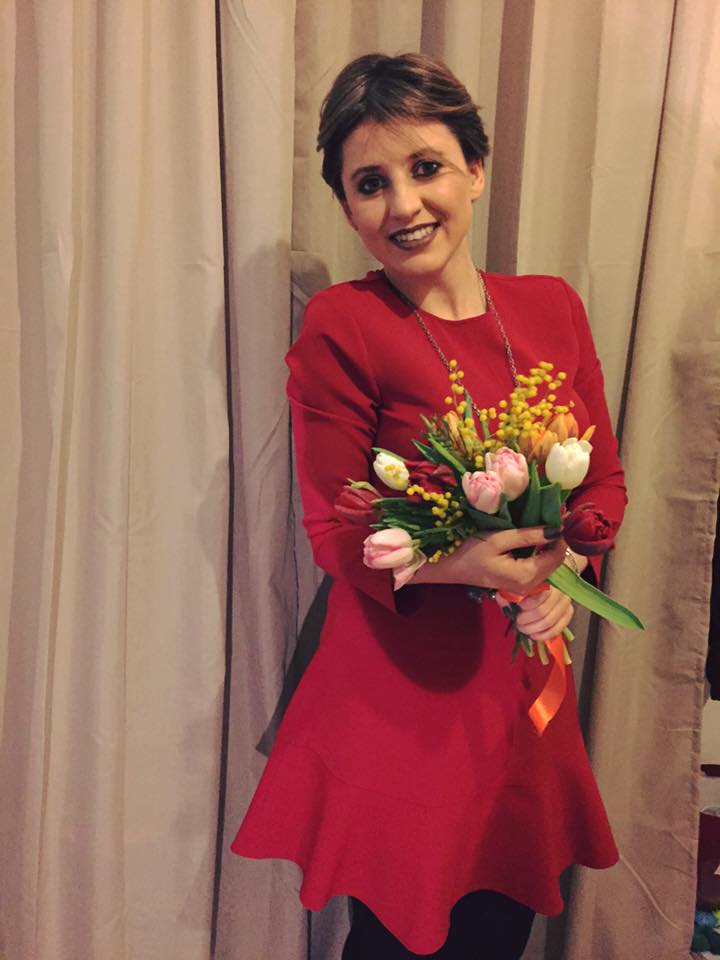 Maria este mândră că este româncă şi a dat tuturor o adevărată lecţie de patriotism.