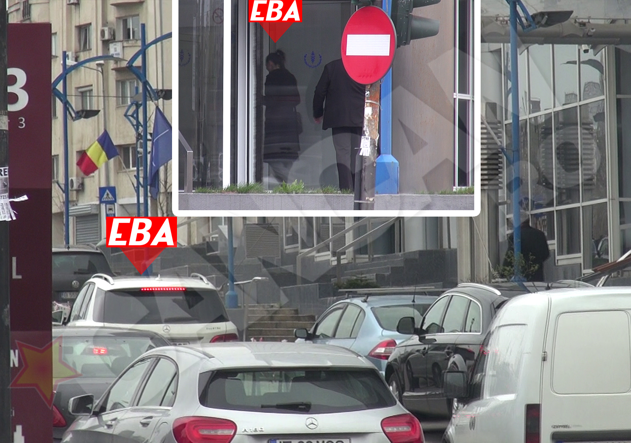 EBA a fost escortată de agentul de pază până la intrare