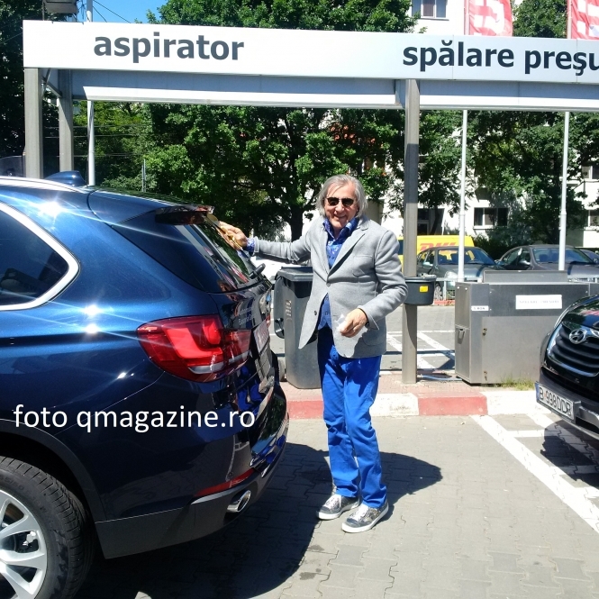 Ilie Năstase are întotdeauna grijă ca Brigitte să fie bine, preluând din responsabilităţile familiale.