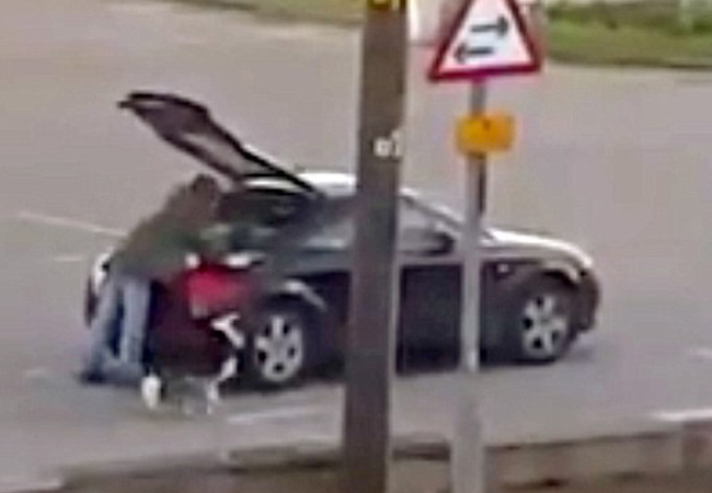 Un cerşetor din Anglia deţine un Audi TT.