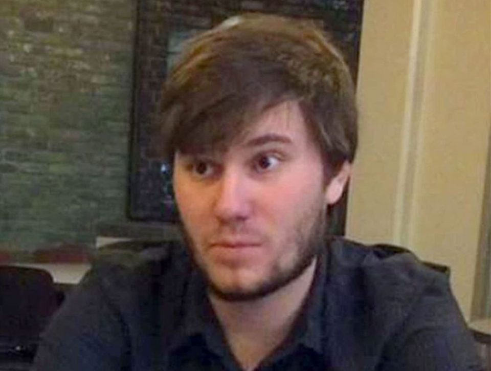 Pasiunea lui Evan pentru Pokemon Go l-a costat şi actuala relaţie.