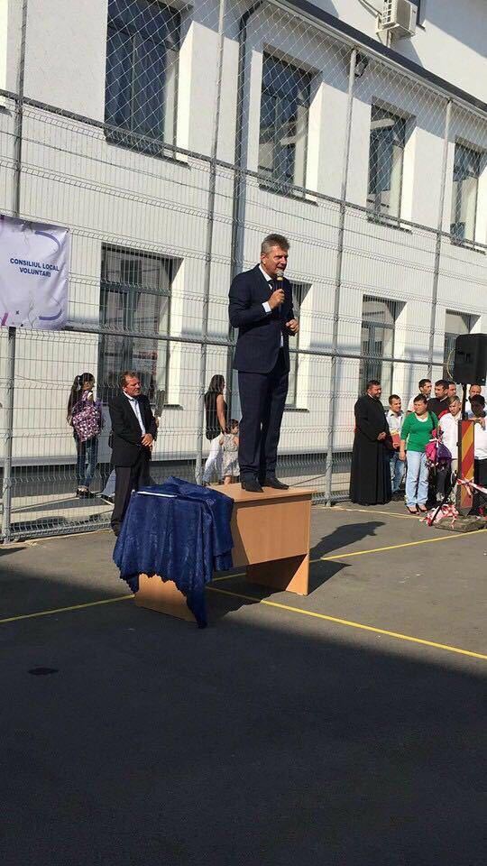 În prima zi de şcoală, Pandele a ţinut un discurs de pe catedră