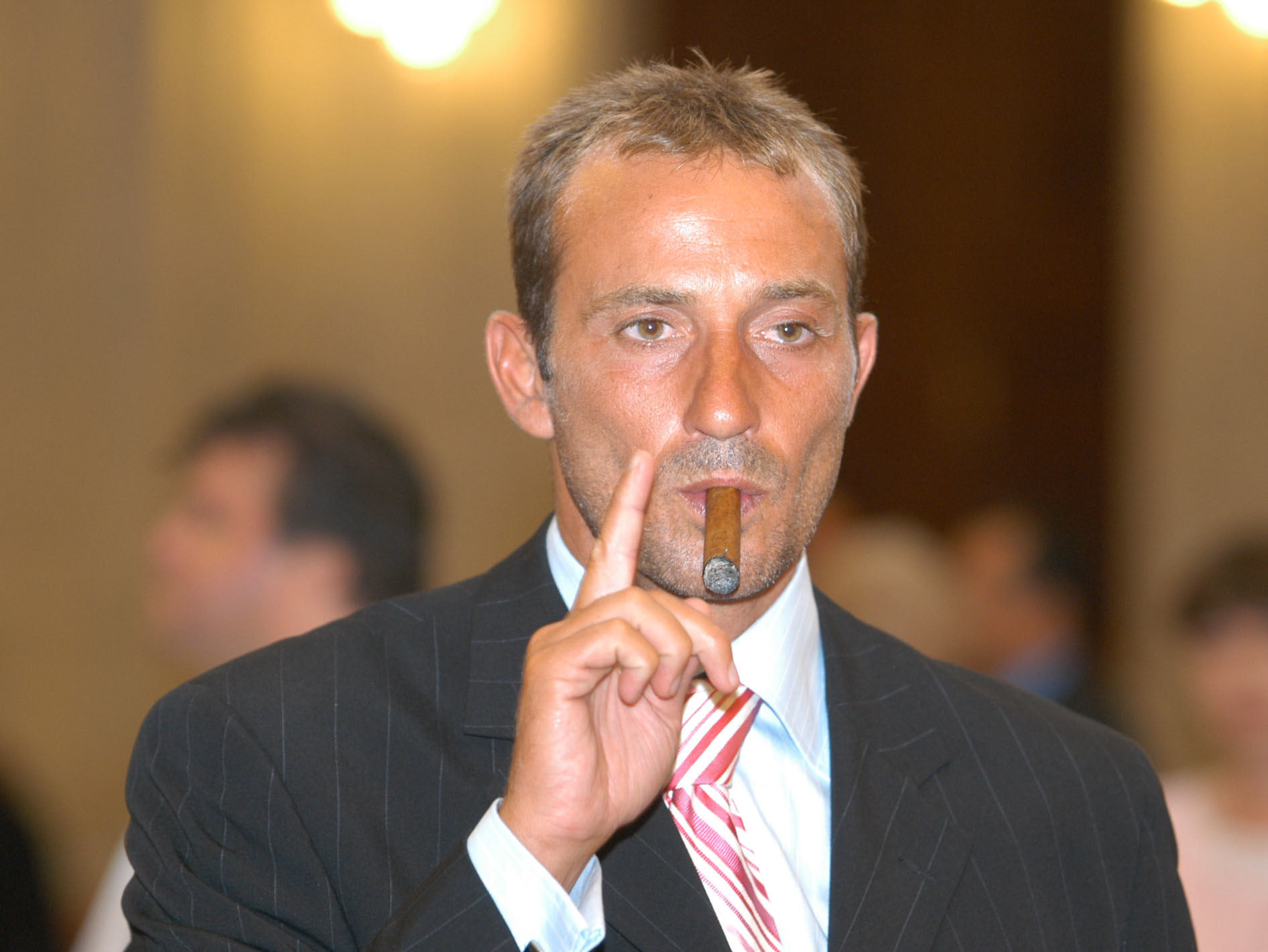 Ursoi a lucrat ca bodyguardul lui Mazăre.