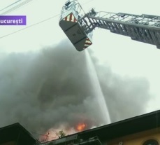 Un incendiu a izbucnit în zona Dorobanţi.