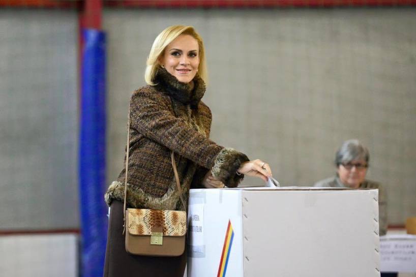 Social democraţii au aşteptat rezultatul alegerilor în sediul din Băneasa