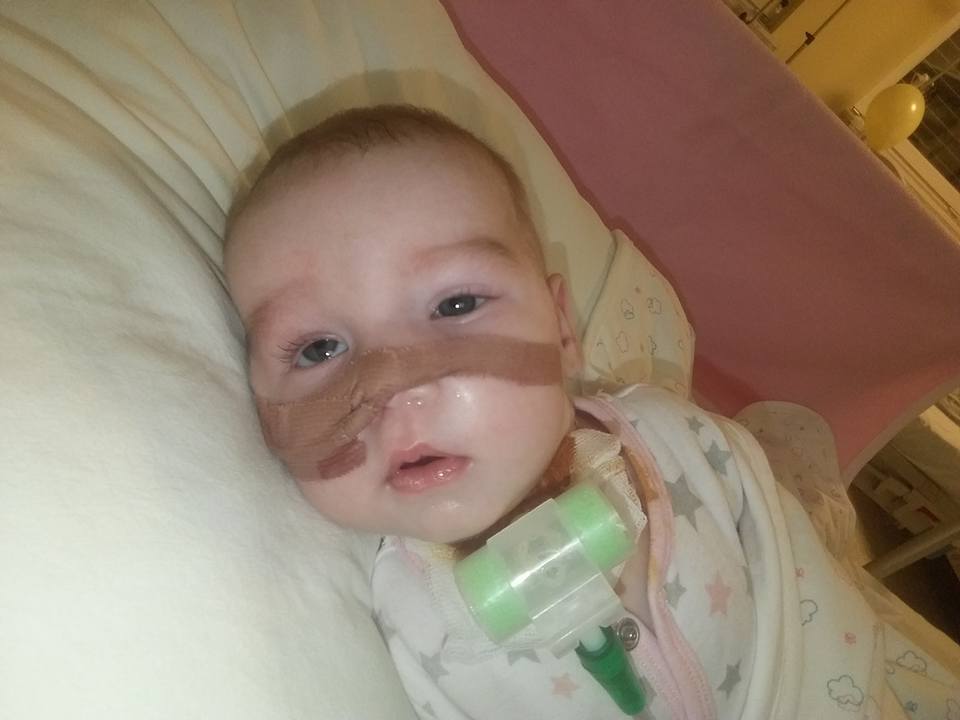 Micuţa Daria Maria are nevoie disperată de ajutor!