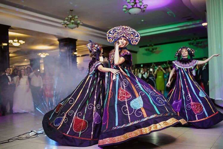 Anna Lesko îi va încânta pe braşoveni cu piesele sale.