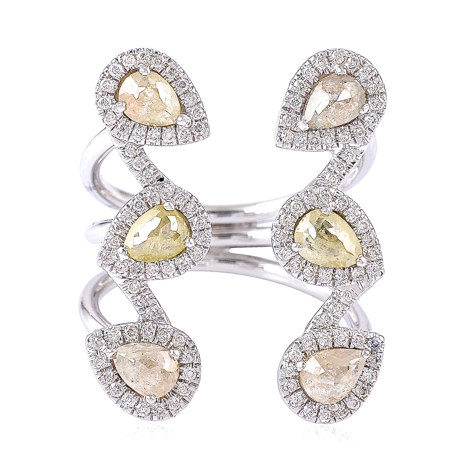 Inelul purtat de Prima Doamnă a Statelor Unite este realizat manual