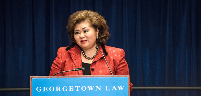 Familia doamnei Chang Oh Turkmani este prezentă în România de la începutul anilor ’90 şi a făcut multiple afaceri: cu ulei de motor, cu cărbuni, cauciucuri