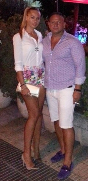 Aşa arată soţia ucigaşului din Oradea.