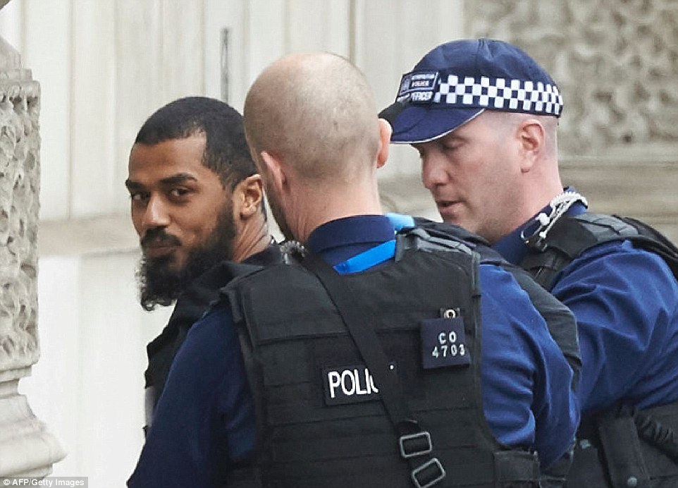 Acesta este bărbatul care ar fi încercat să provoace un nou atac terorist!