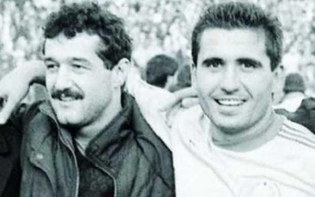 Gigi Becali şi Gică Hagi într-o fotografie de colecţie realizată înainte de Revoluţie