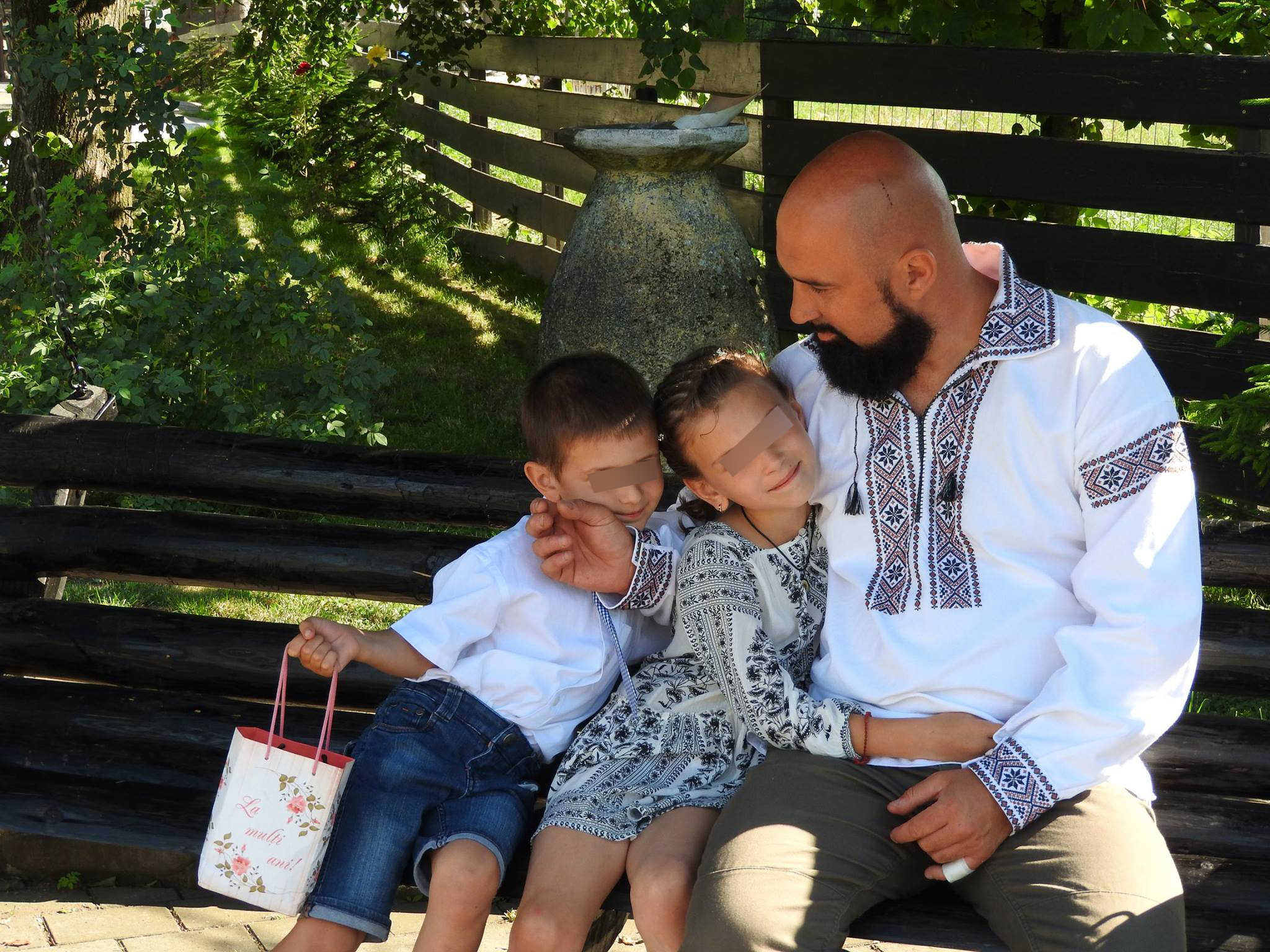 Fiul lui Marius a decedat, iar fetiţele lui se zbat între viaţă şi moarte