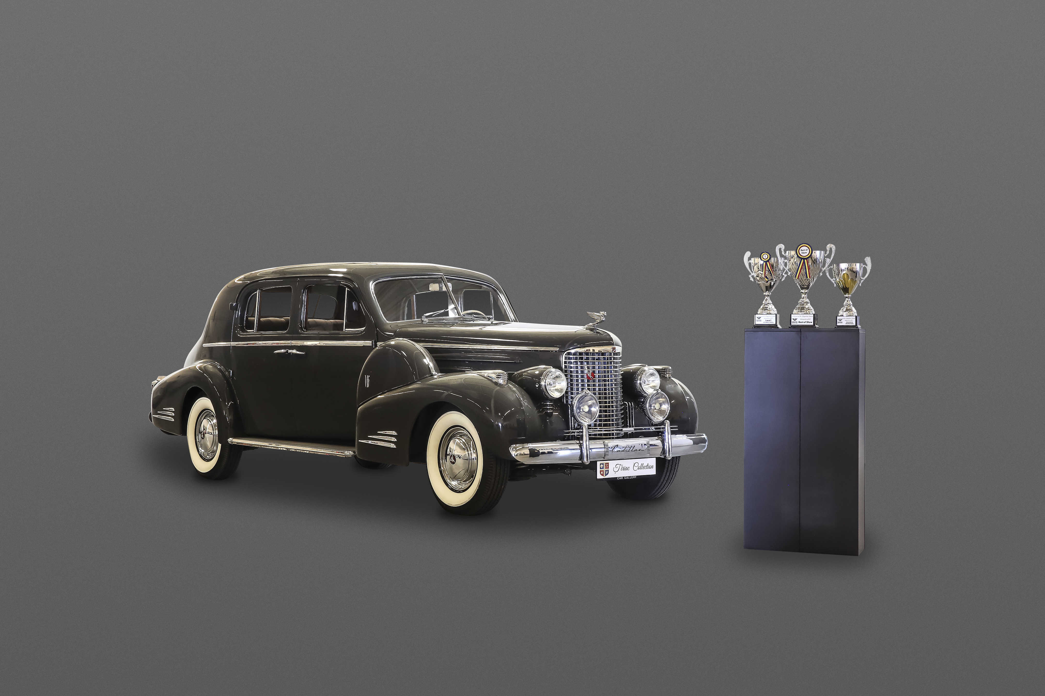 Modelul Cadillac Series 90 V16, fabricat în 1939