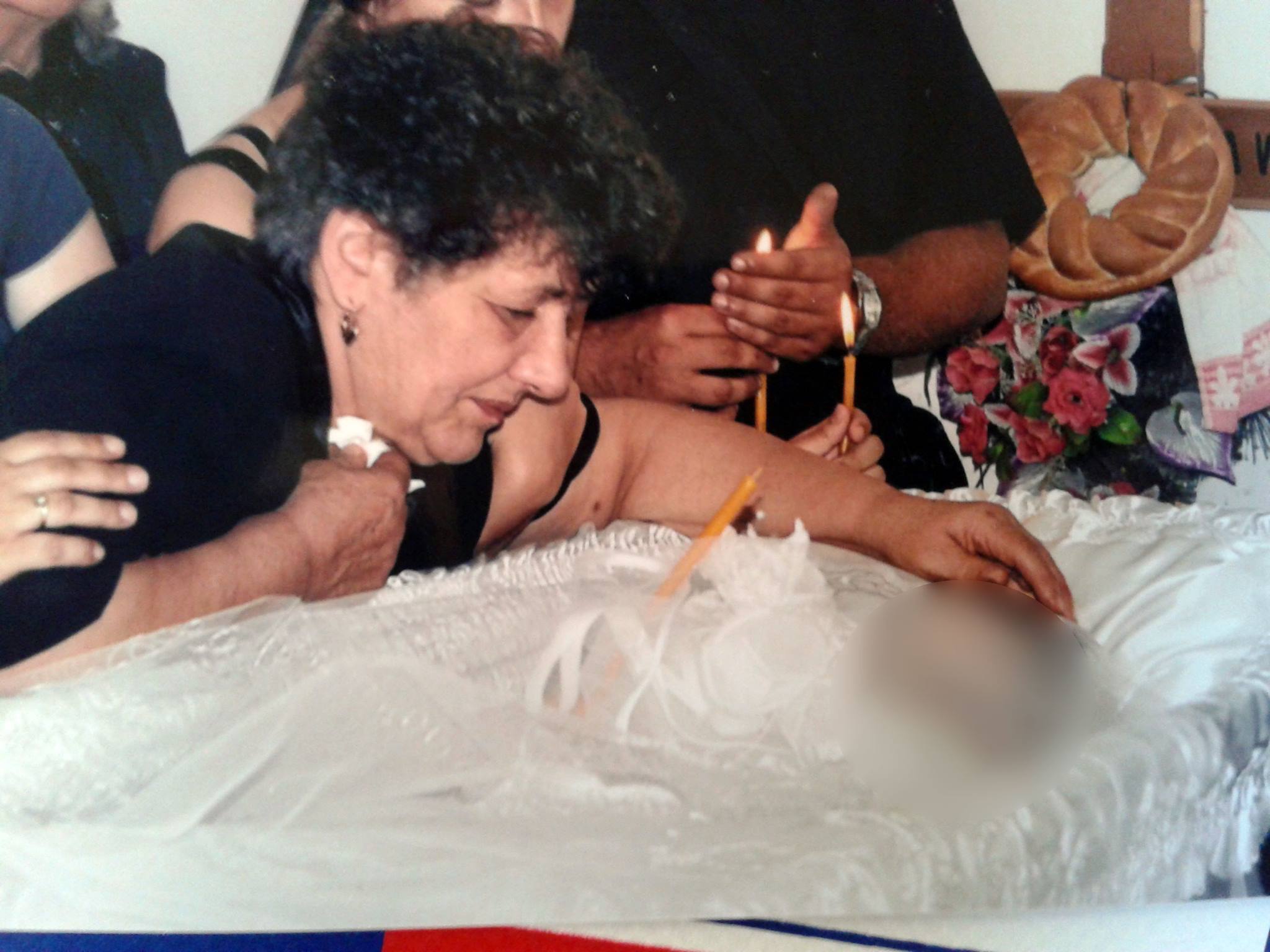 Mama Loredanei a ştiut întotdeauna că ceva necurat s-a petrecut în spitalul din Deva