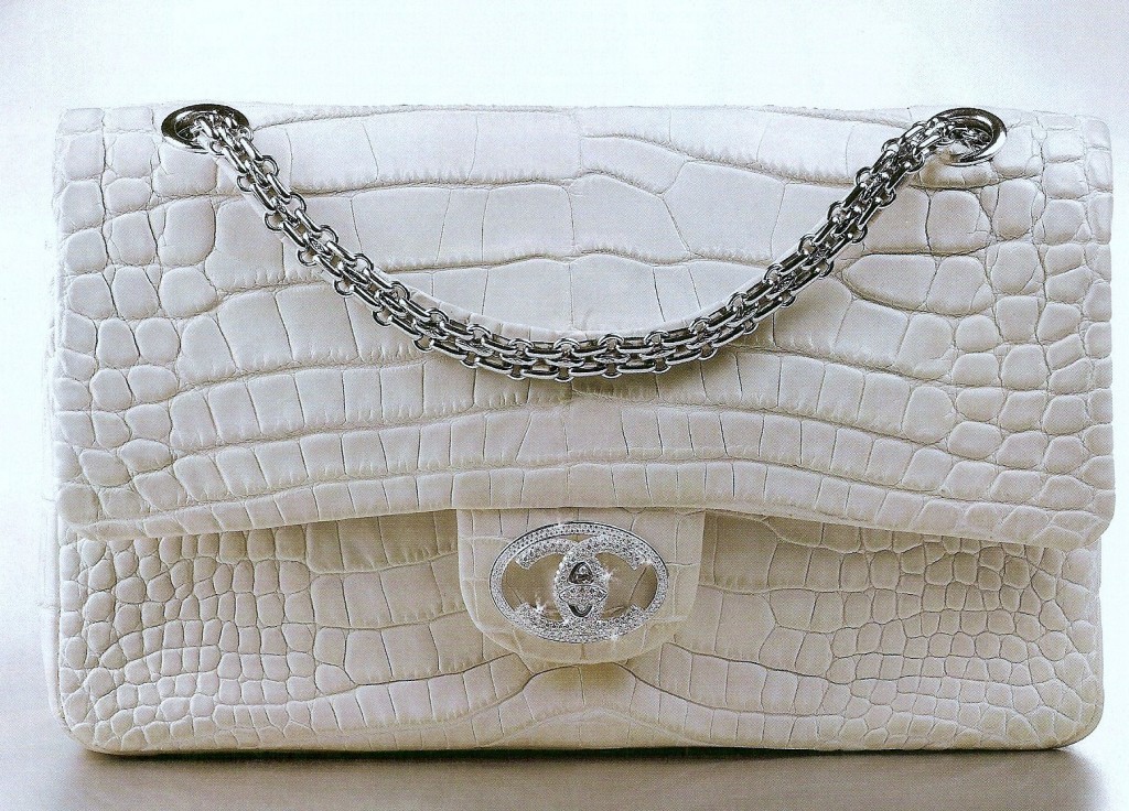 #3 Chanel “Diamond Forever” Handbag – 261.000 de dolari