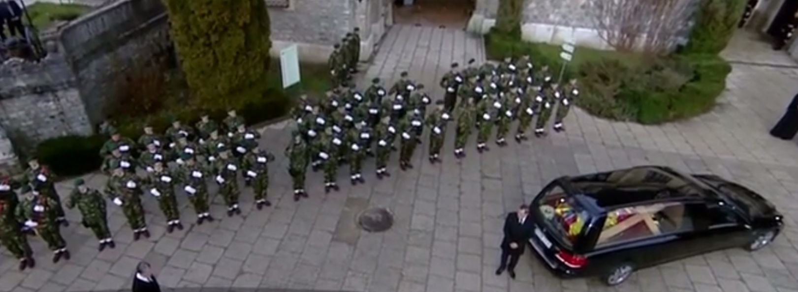 Maşina morturară a ajuns la Sinaia