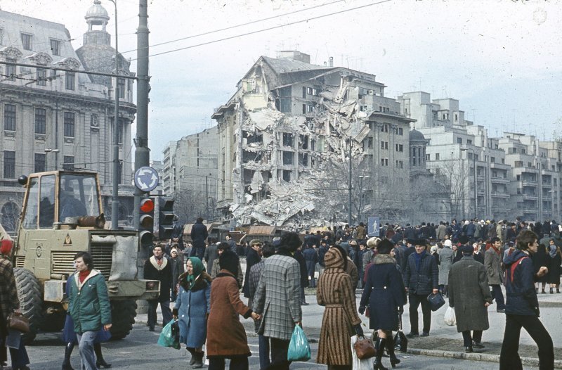 Peste 1.000 de oameni au murit la cutremurul din 4 martie 1977, care a avut 7,2 grade pe Richter
