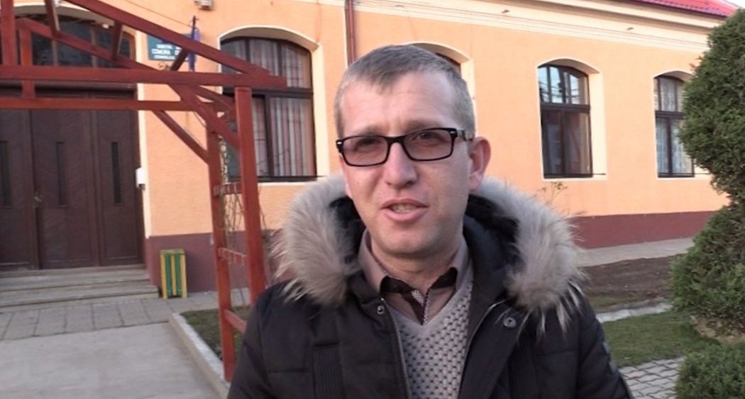 Primarul Marius Oneţ spune că romii sunt superstiţioşi