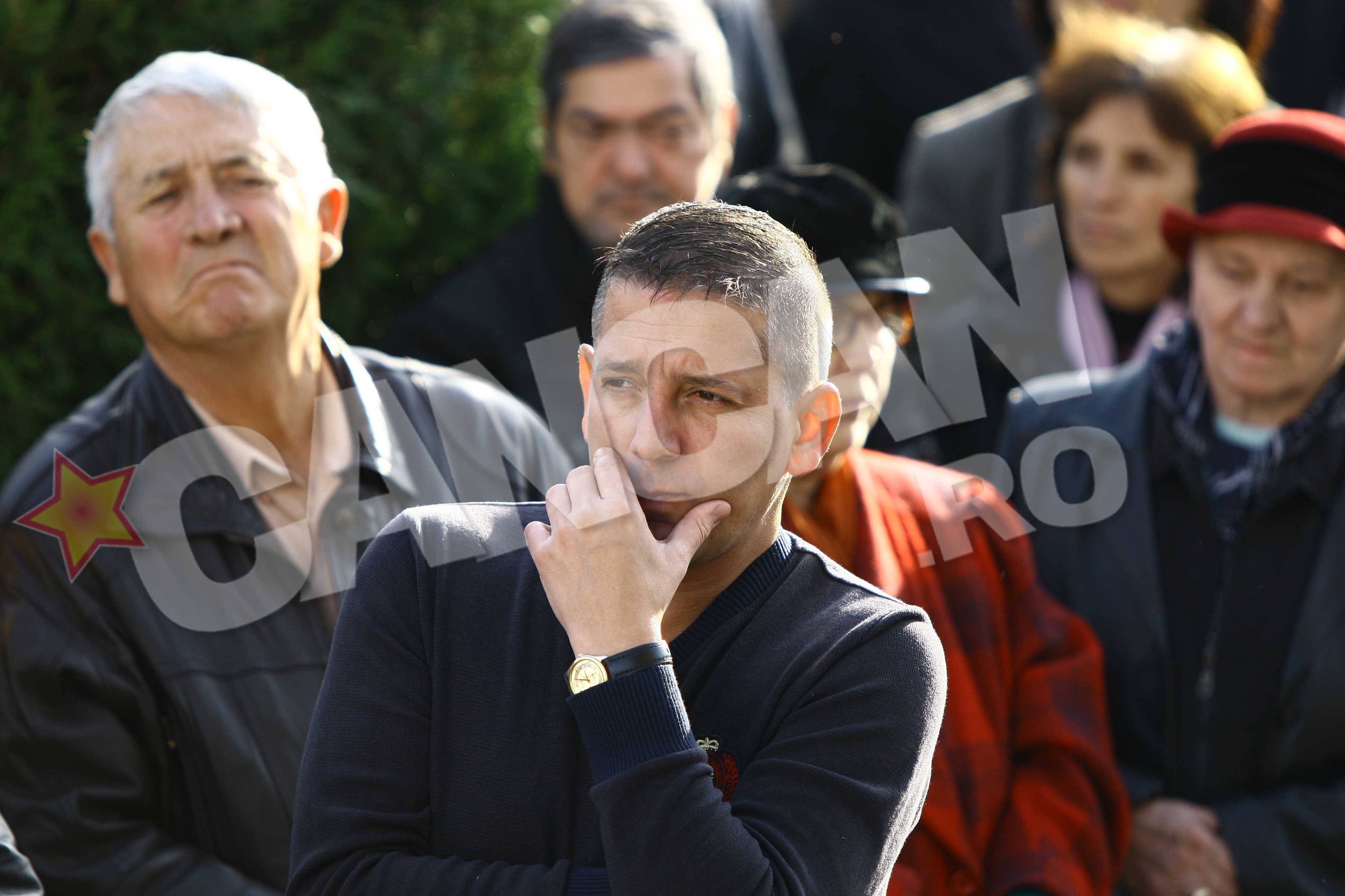 Costin Marculescu nu si-a dezlipit ochii de pe sicriul lui Iurie Darie