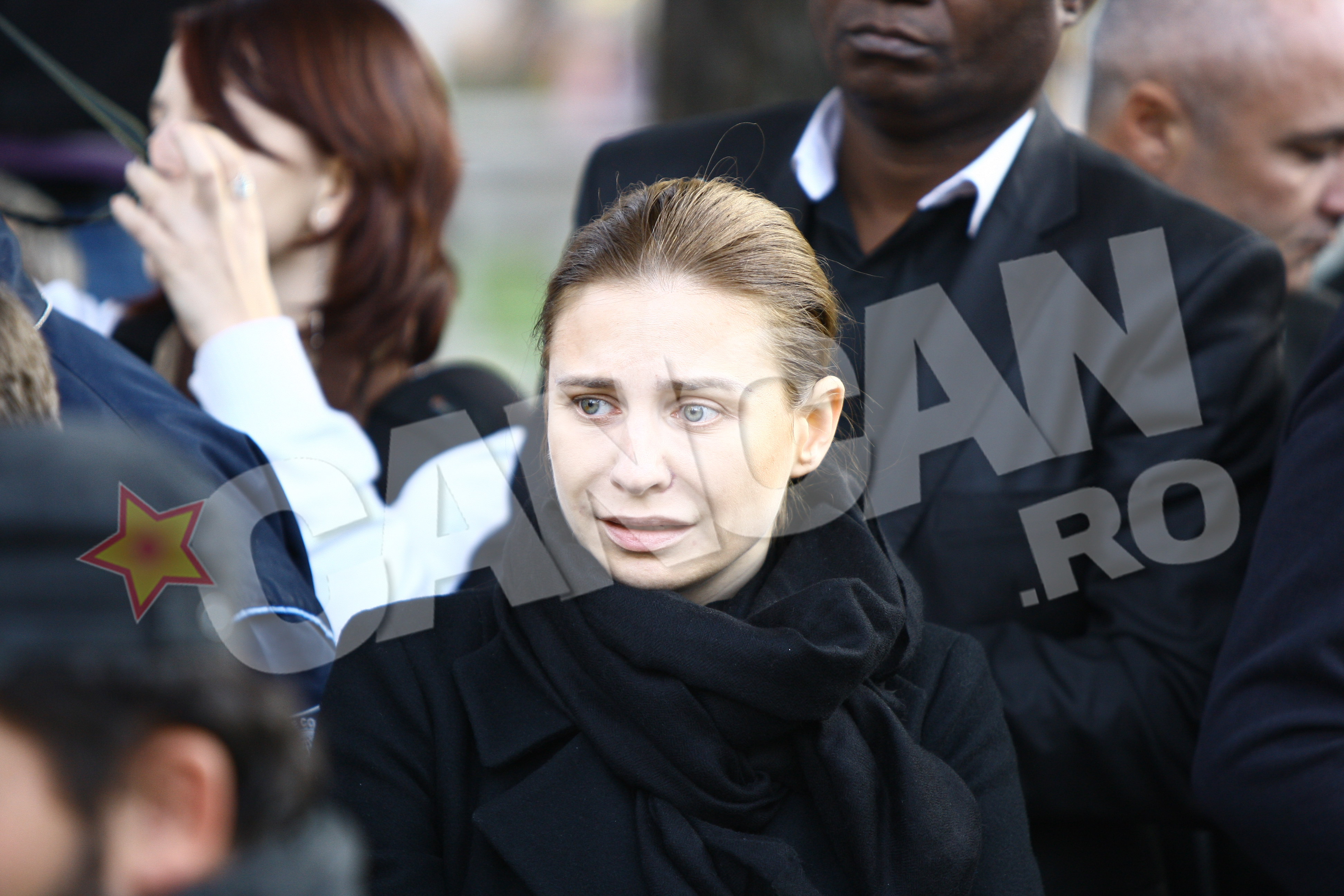 Designerul Adina Buzatu, plina de durere sufleteasca, a plans aproape incontinuu