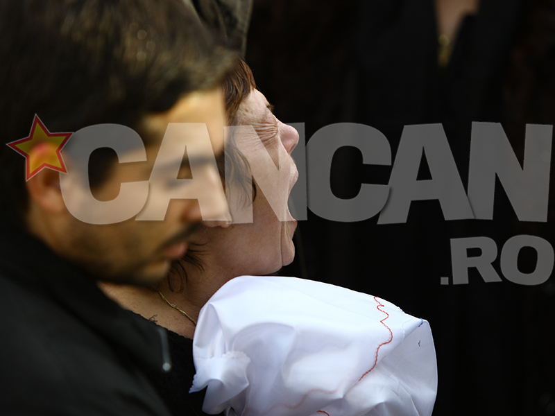 Te-ai speriat când Anca şi-a muşcat buza şi l-a stropit pe Iura cu sânge? Iată ritualurile mortuare care au îngrozit România!