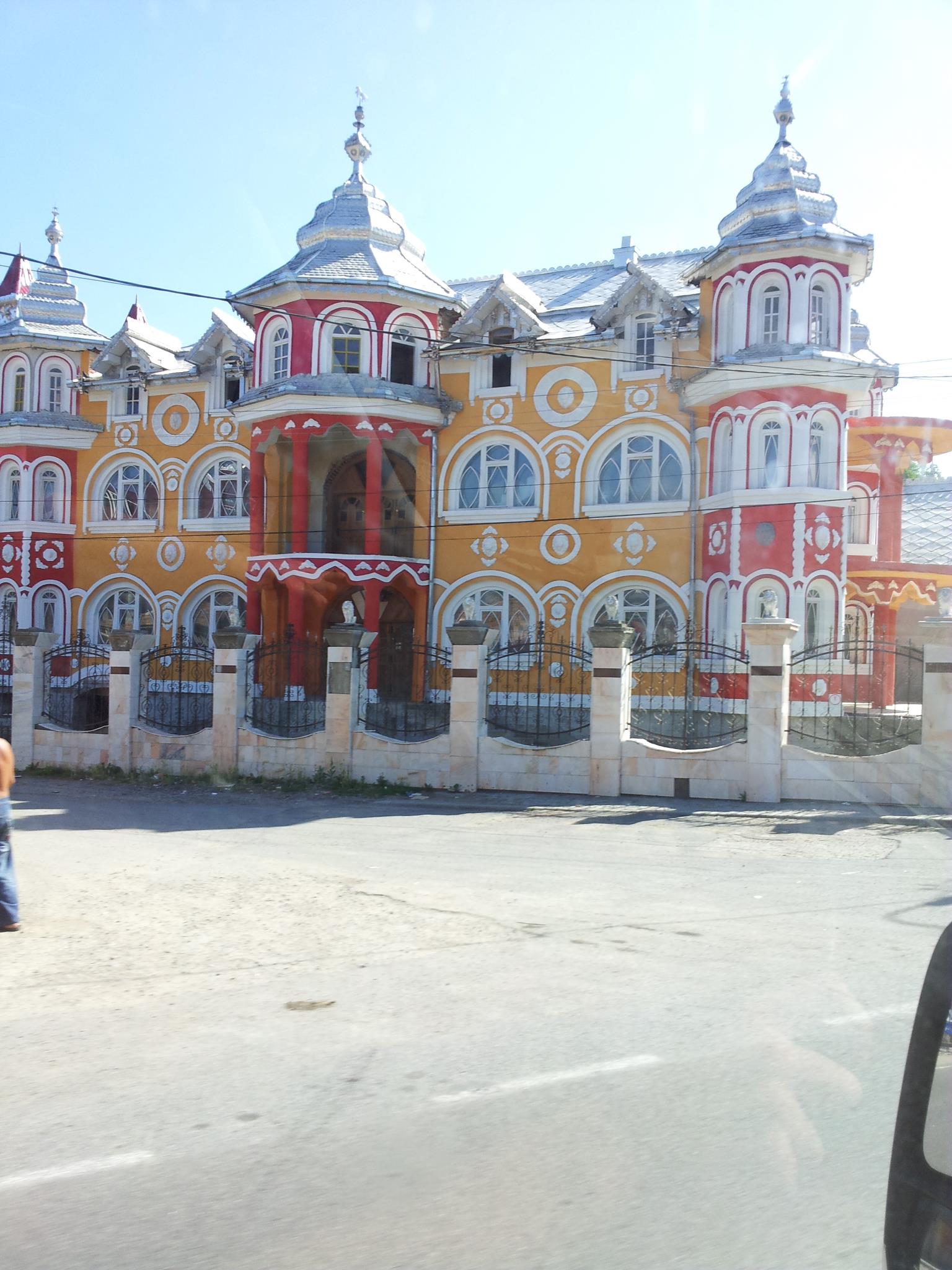 case demente, case ciudate, cashidelucs.ro