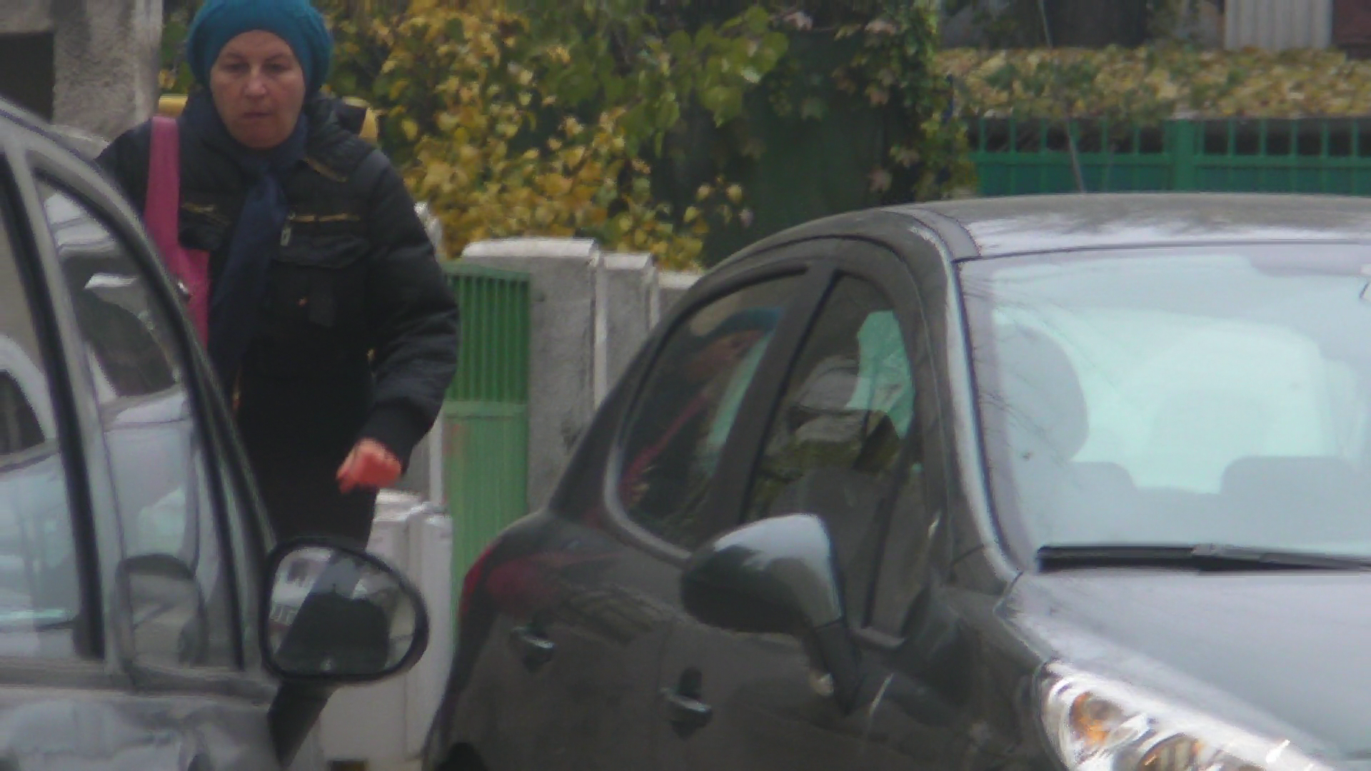 Ora 9.30 - Transfigurata si chinuita dupa o noapte nedormita, Magda Catone pleaca de acasa