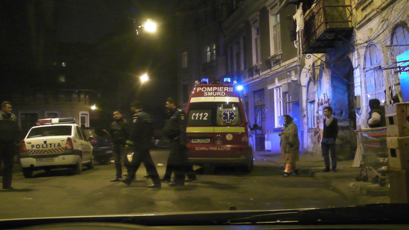 Scandal mare in zona Armaneasca: numai politia a putut sa opreasca un sot care a inceput sa-si ia nevasta la bataie