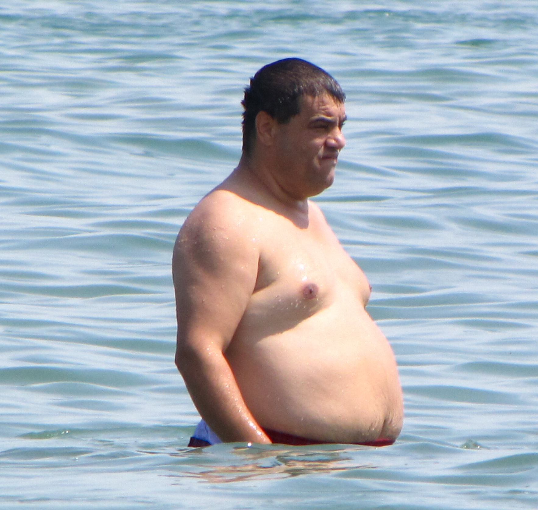 Ion Petrisor l-a lovit pe Adrian Minune in timpul unui concert