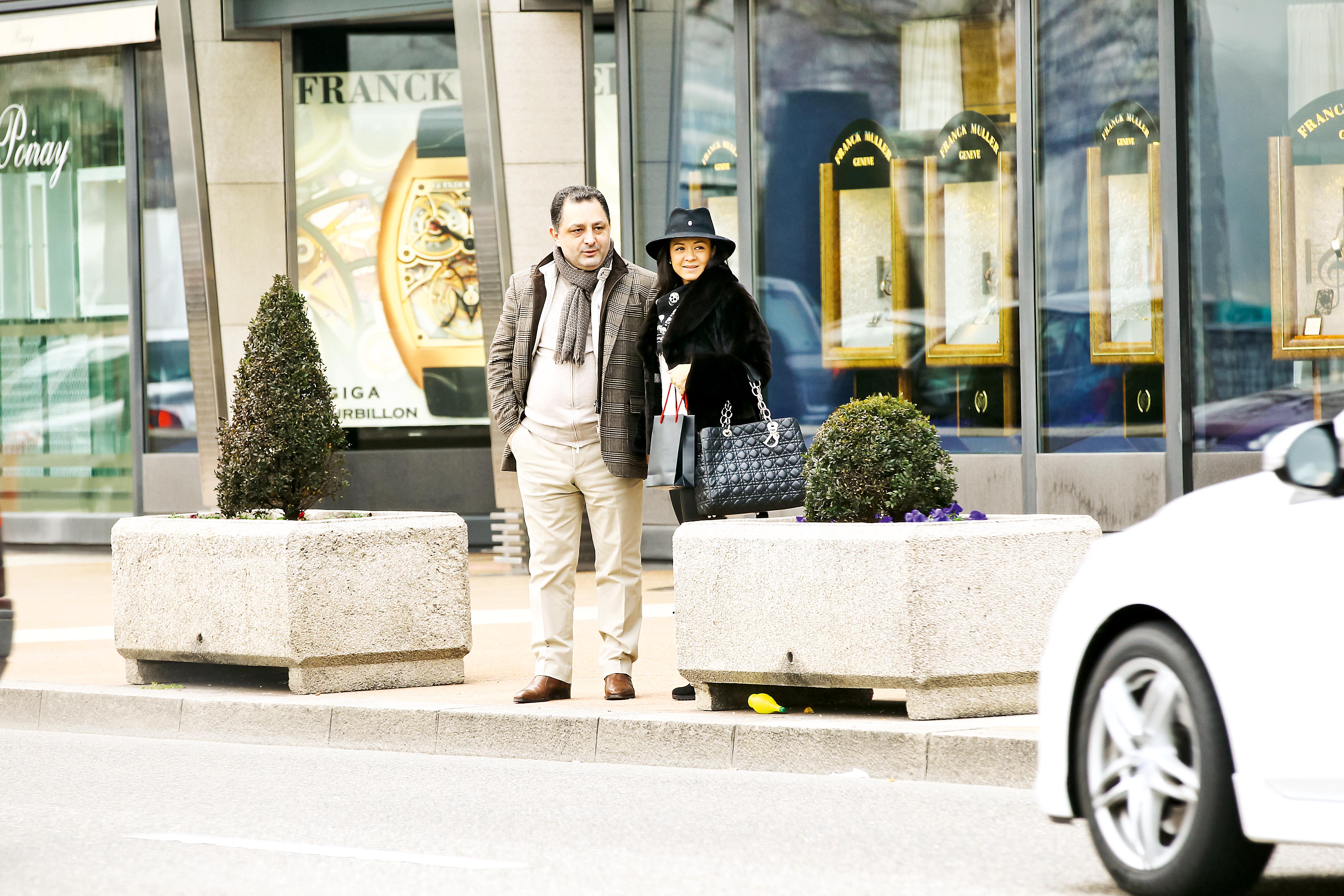 Marian Vanghelie si Oana Mizil au recunoscut ca se iubesc dupa ce paparazzi Ciao! i-au pozat in Megeve, statiunea preferata a bogatasilor