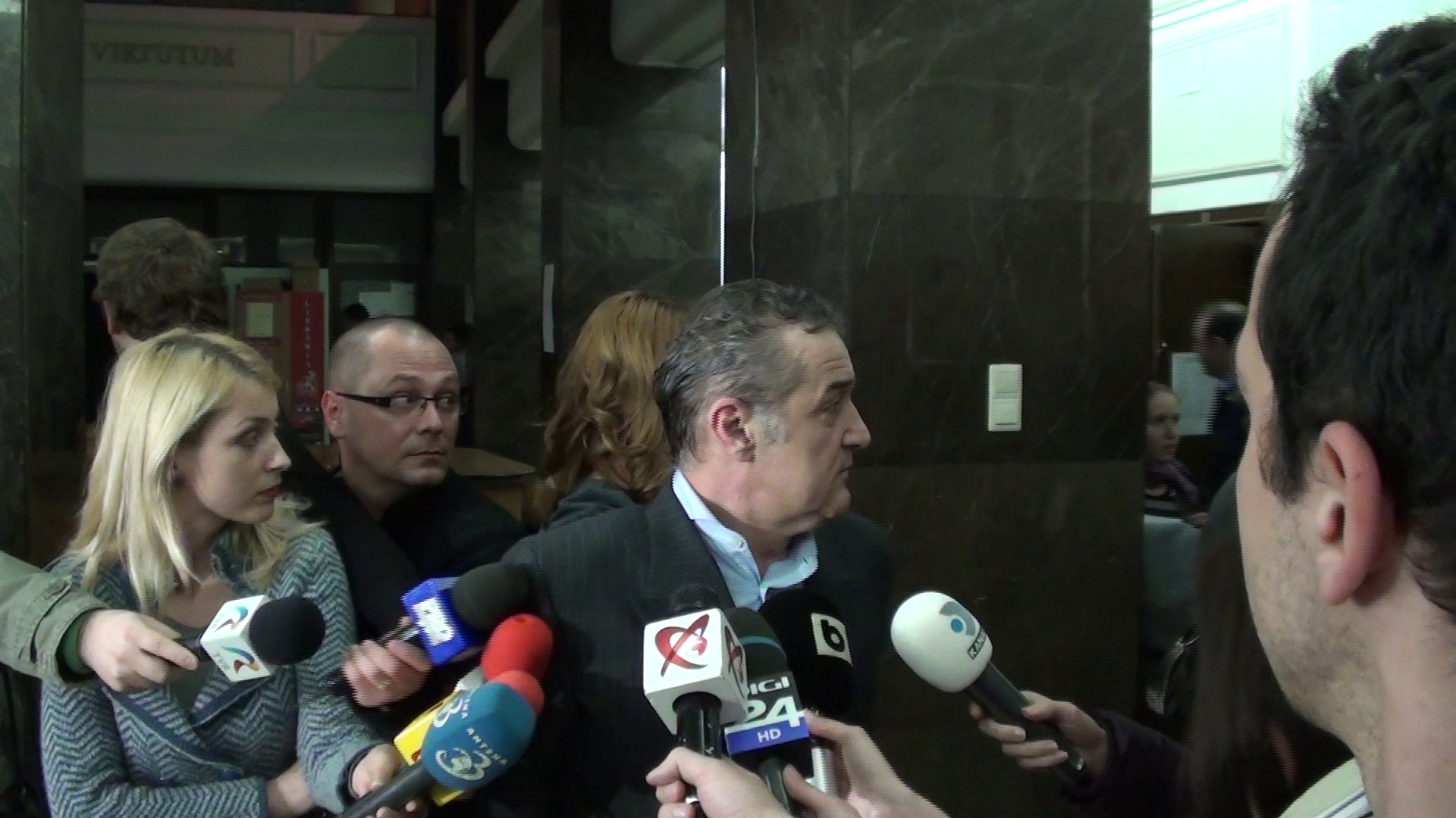 Becali, surprins intr-o busculada