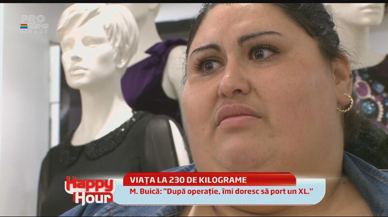 Cum arată o zi din viaţa tinerei de 230 kg! Nu se poate spăla şi încălţa singură: