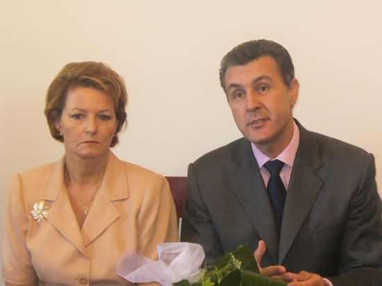 Regele Mihai poartă lucruri vechi de acum 70 de ani!