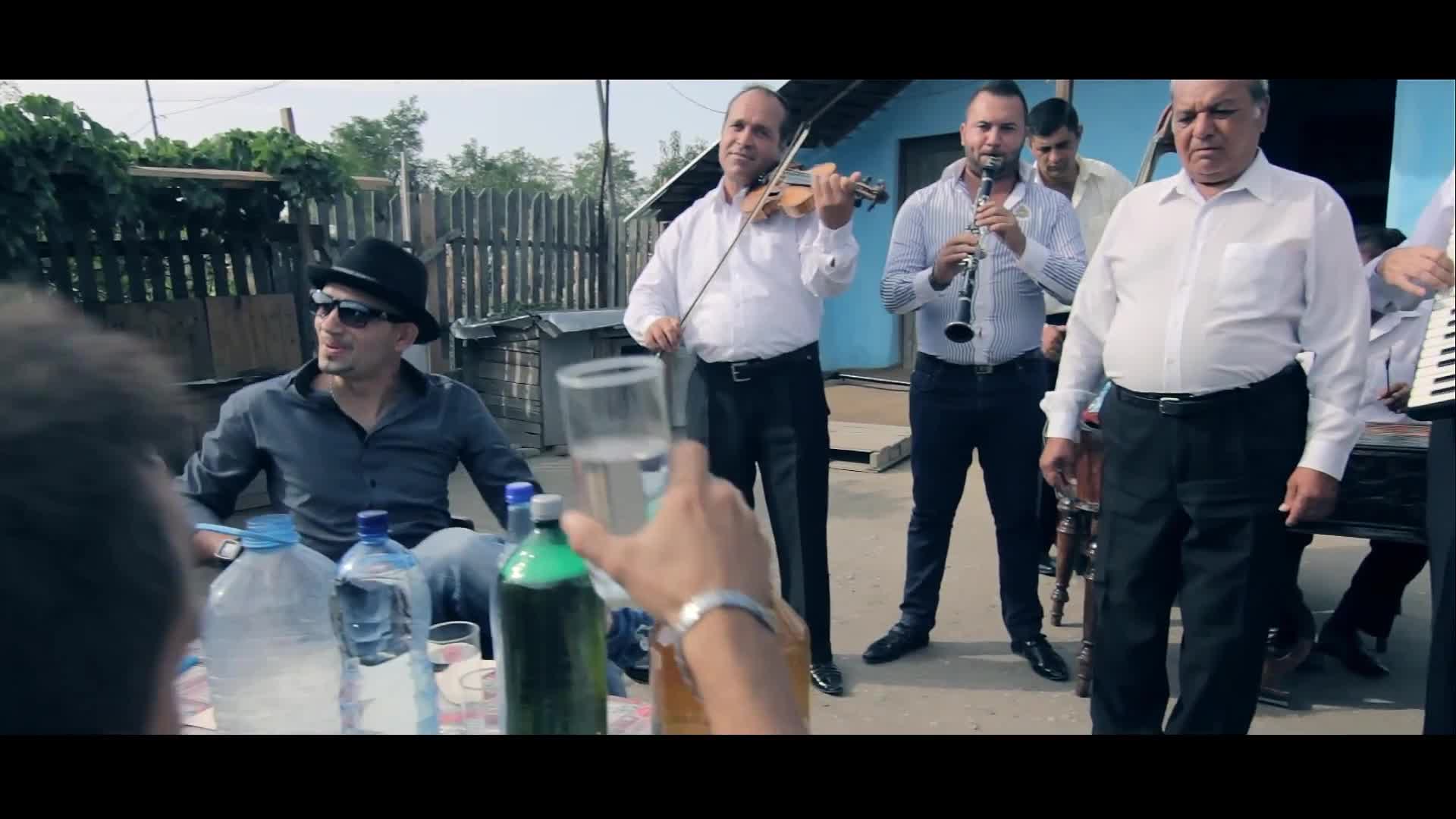 Dj Vasile a filmat un nou videoclip chiar in curtea casei sale