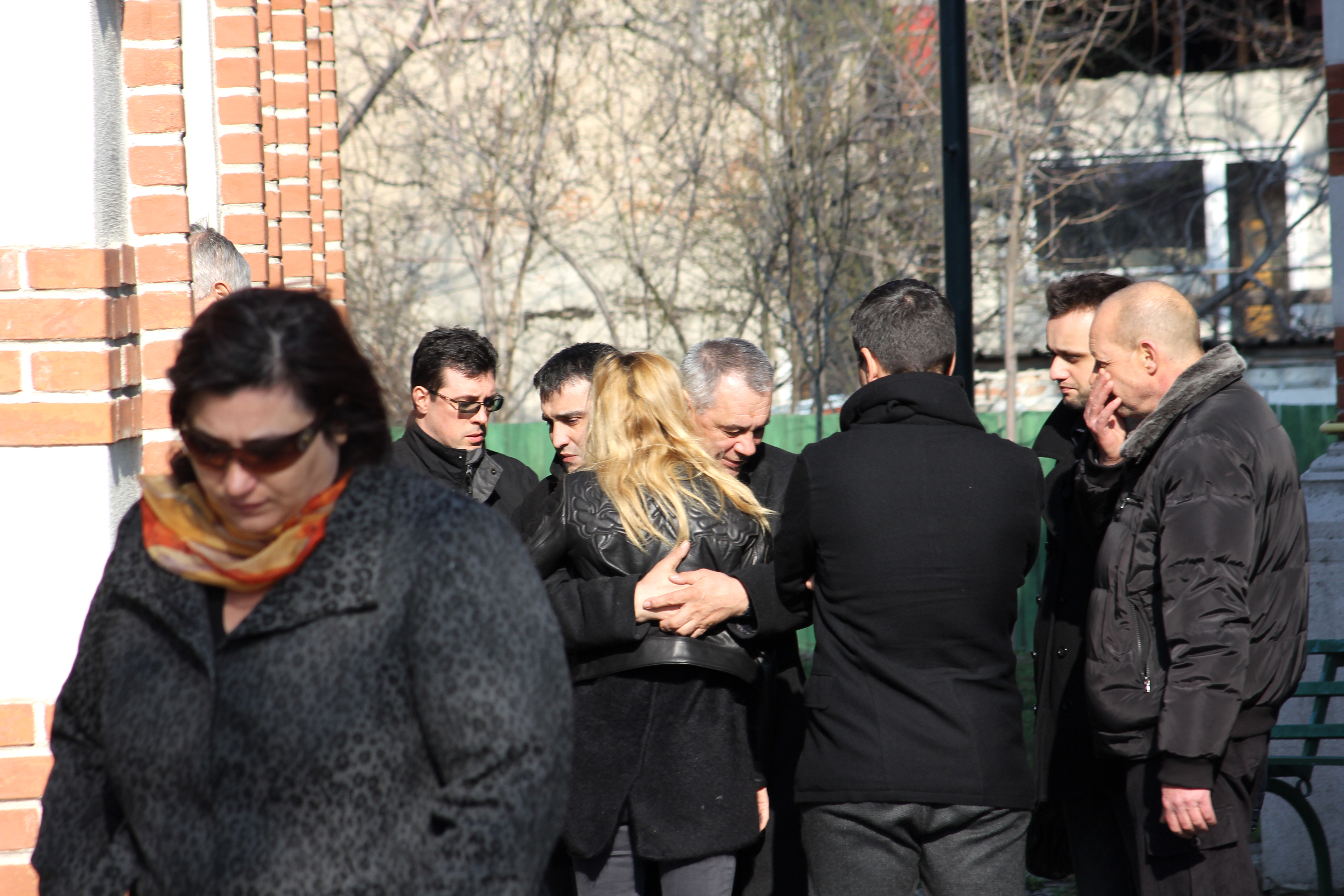 Prietenii Micai si-au luat ramas bun de la artista