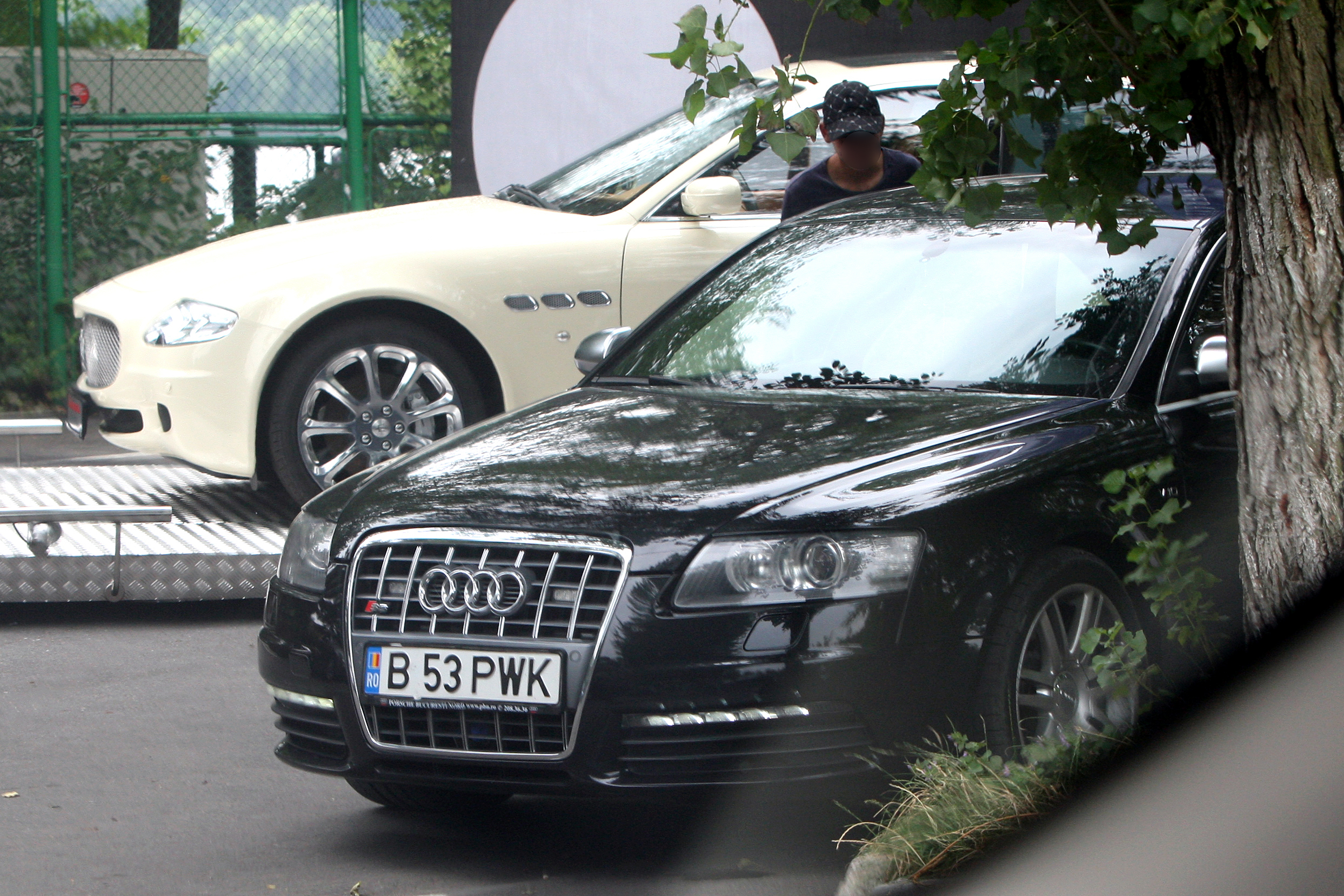 Desi e o masina performanta, Audi-ul S8 sta mai mult in garaj