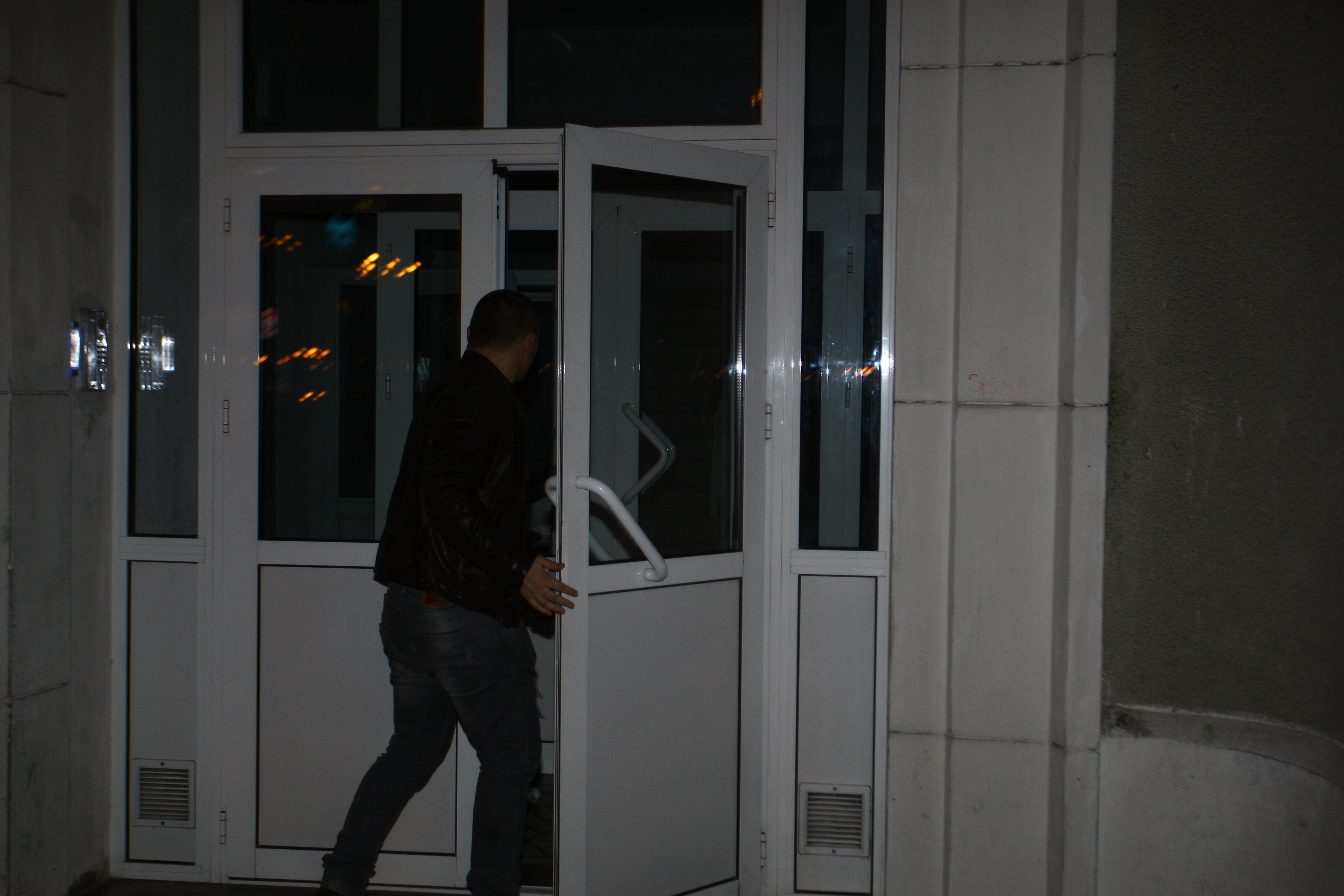 Morosanu a uitat unde locuieste!