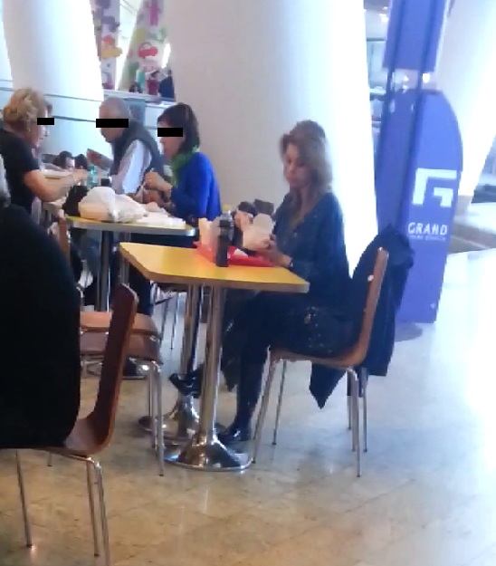 Bianca Brad a luat masa in oras