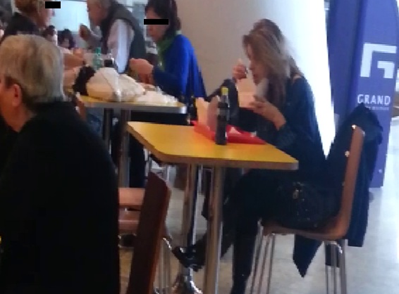 Bianca Brad a luat masa in oras