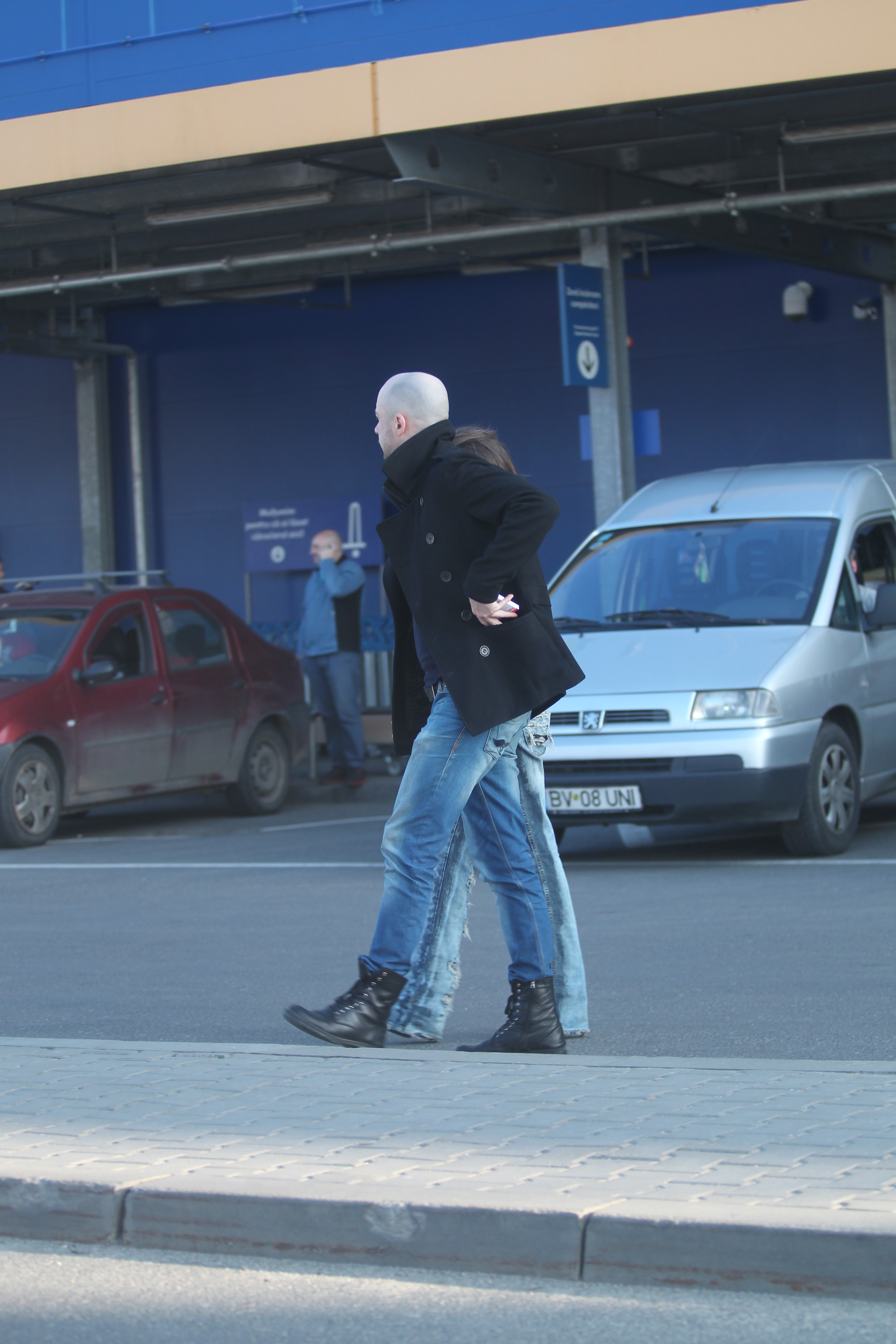 Johannes se pregateste de insuratoare