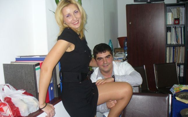 Directorul spitalului s-a bucurat de spectacolul de striptease