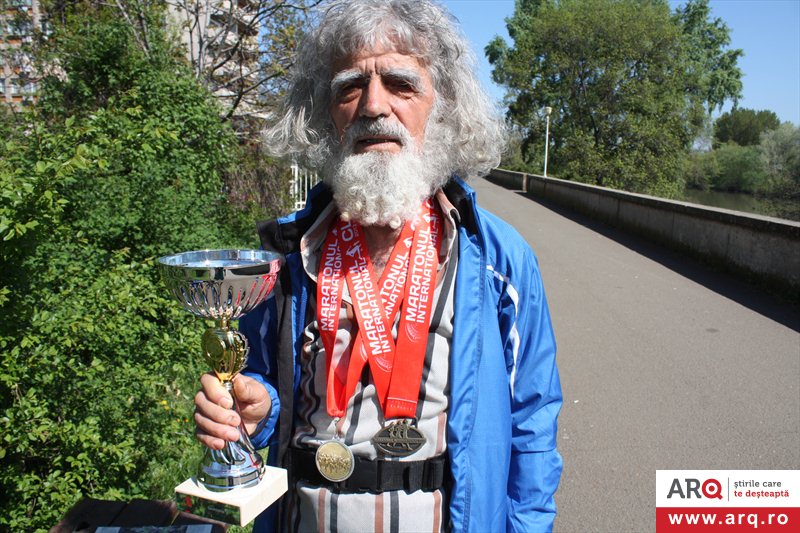 Ghita Mosion alearga de mananca pamantul la cei 80 de ani! sursa foto: arq.ro