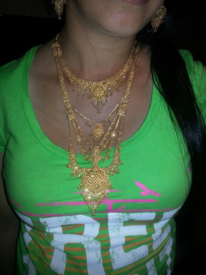 Nora lu Bambaloi a primit un colier din aur