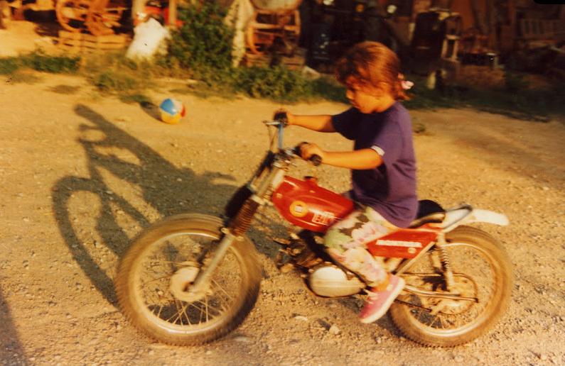 La patru ani a furat motocicleta fratelui