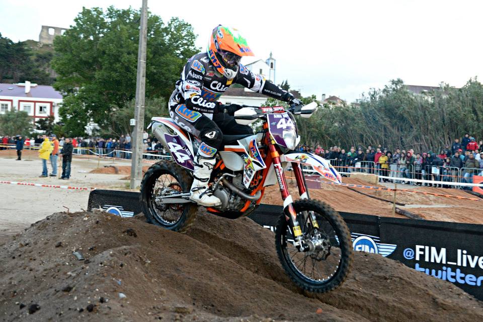 Laia este tripla castigatoare a Raliului Dakar in 2011, 2012 si 2013