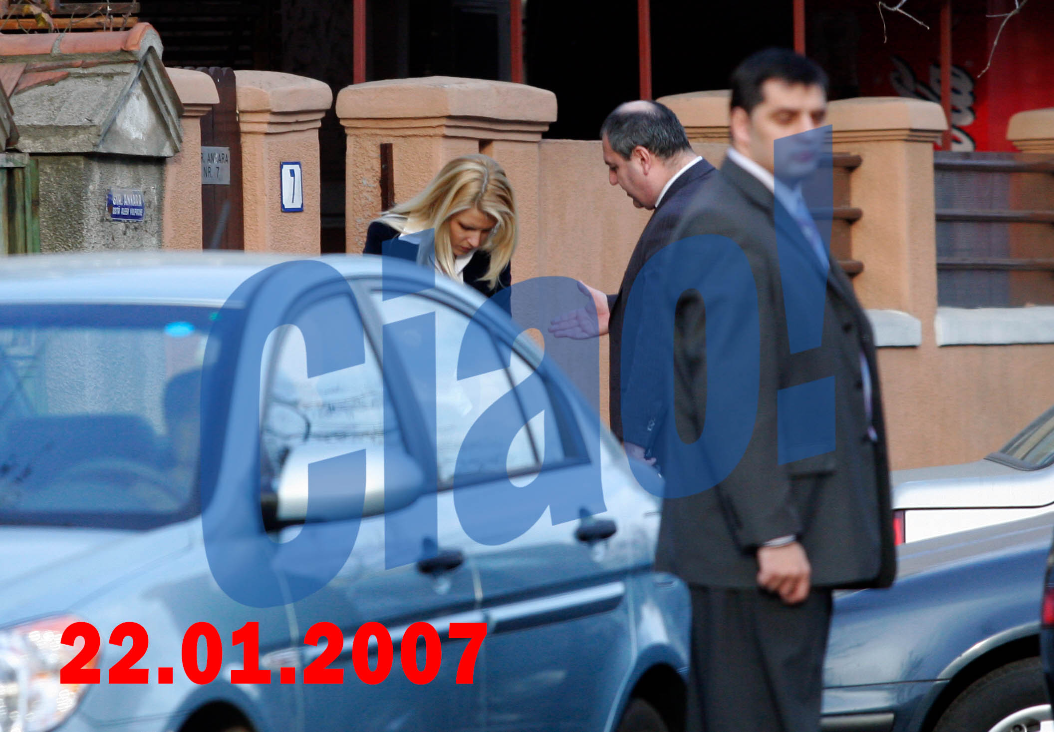 Elena Udrea si Dorin Cocos, surprinsi intr-un moment tensionat