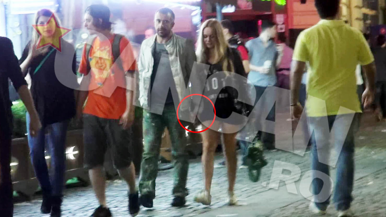 Fosta doamna Stratulat nu se fereste sa-si tina noul iubit de mana prin Centrul Vechi